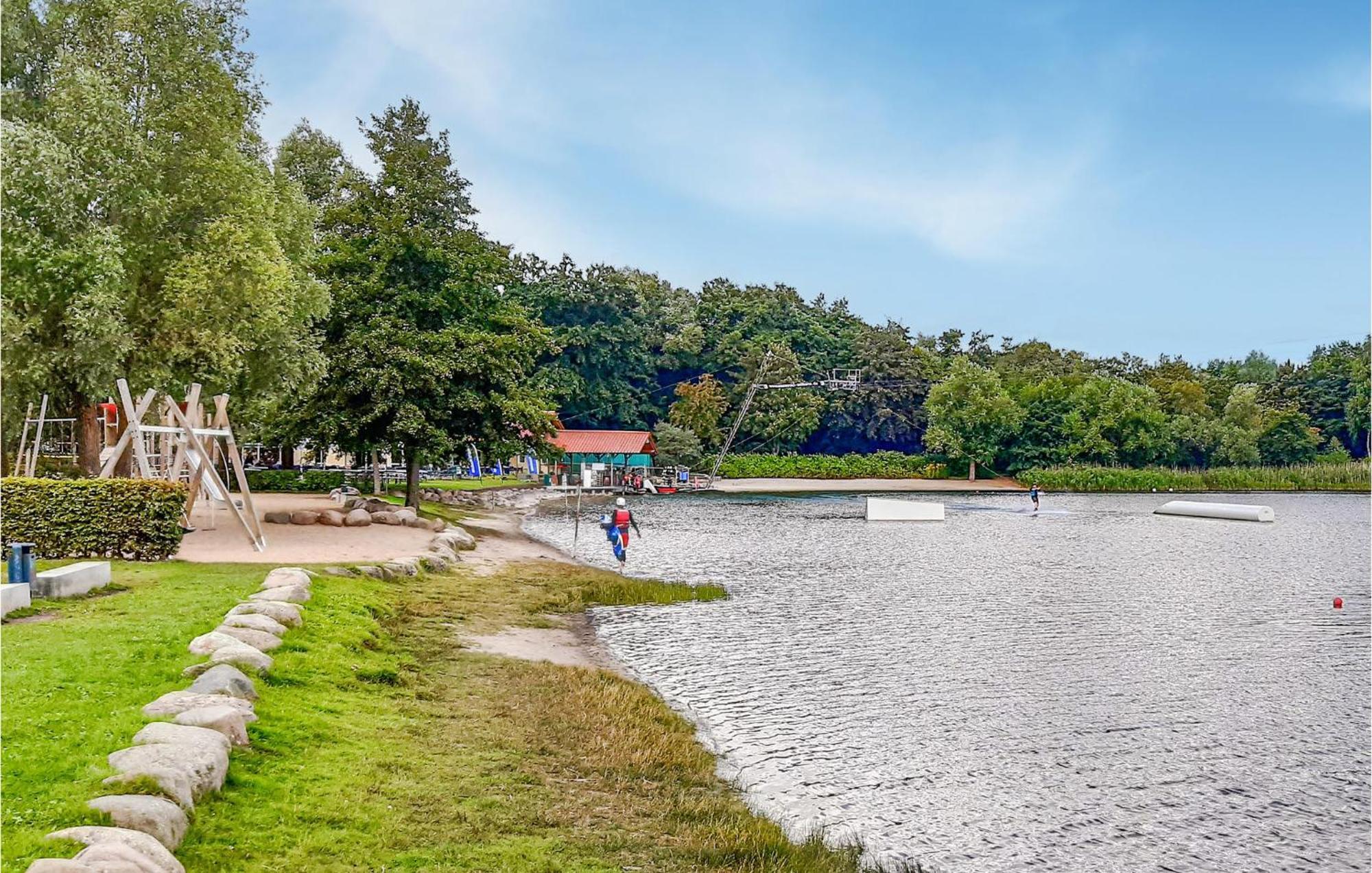 3 Bedroom Beautiful Home In Neubrandenburg Bagian luar foto