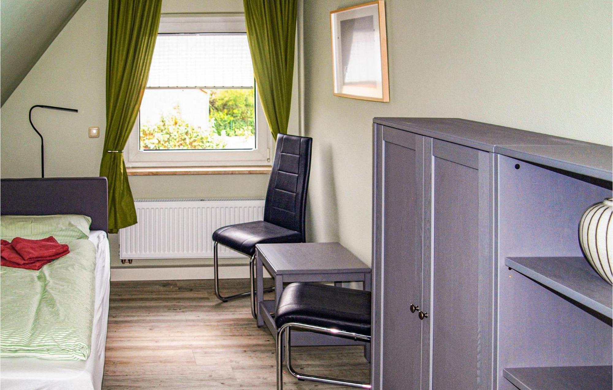 3 Bedroom Beautiful Home In Neubrandenburg Bagian luar foto